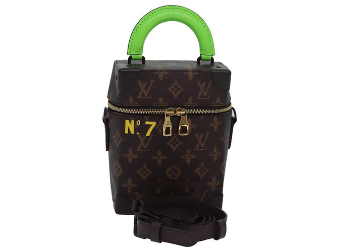 LOUIS VUITTON Bolsa de Ombro Monogram Vertical Box M59664 LV Auth 82618SAM Monograma