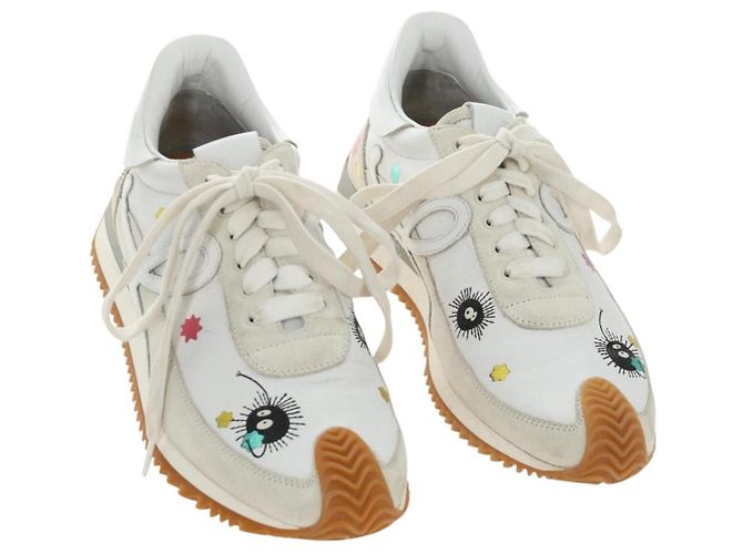 LOEWE Studio Ghibli Susuwatari Spirited Away Sneakers White Auth 167405SAM Branco