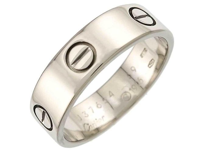 Anillo Love de Cartier en oro blanco de 18K