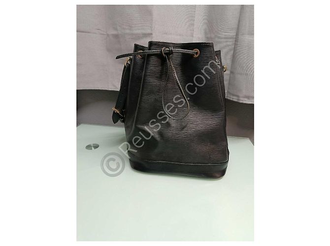 Noe Louis Vuitton Noé GM Eimerbeutel aus schwarzem Epi-Leder