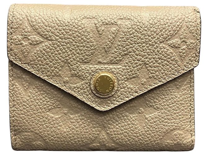 Louis Vuitton Portefeuille Zoé Tri-fold Wallet