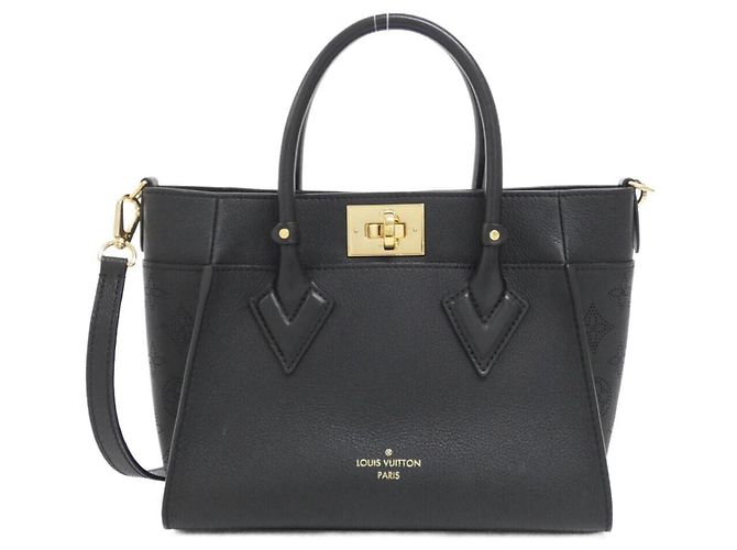 Bolsa Louis Vuitton On My Side PM Preto
