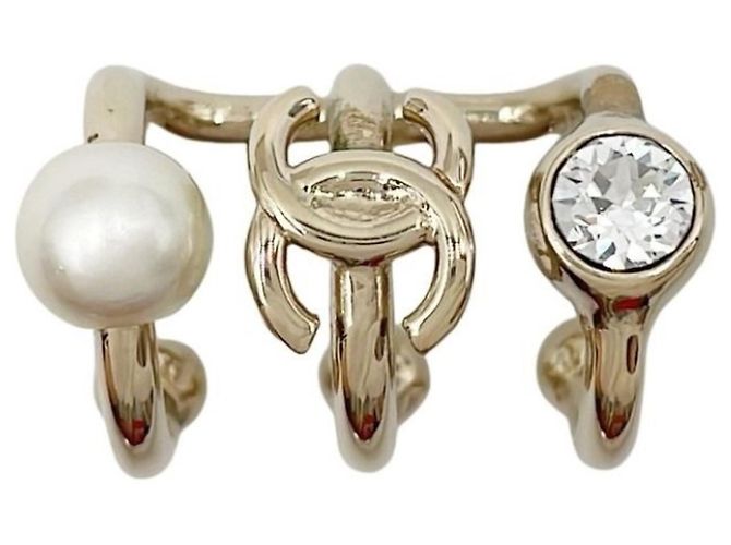 Chanel Gold Ear Cuff mit Kunstperle und Strassstein Golden