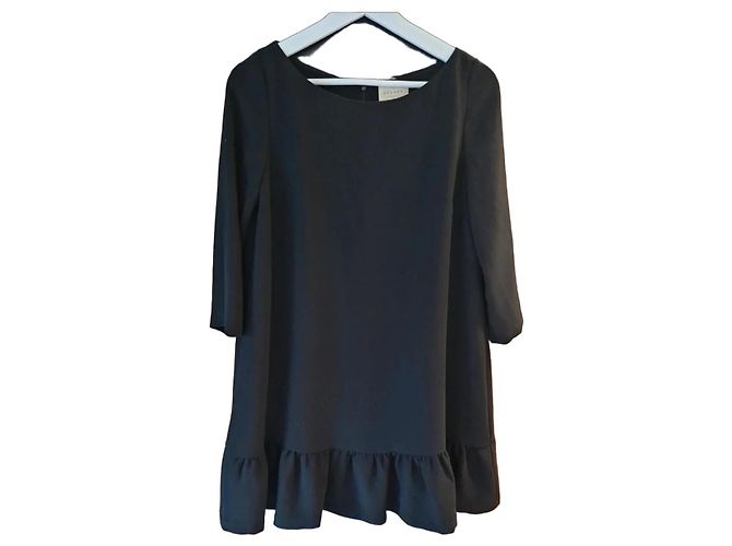 SéZane Kurzes schwarzes Kleid mit Rüschen