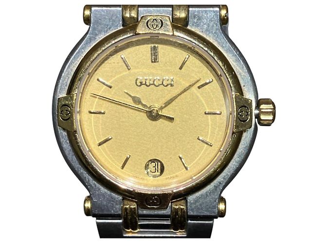 Relógio de pulso Gucci de quartzo com mostrador dourado