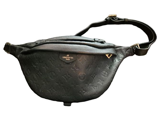 Bumbag Louis Vuitton Sac Banane Monogram Embossed Noir