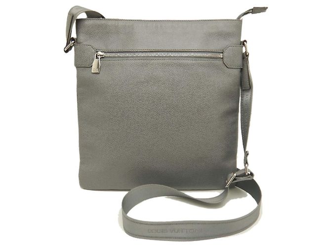 Louis Vuitton Cinza Taiga Sasha Marrom