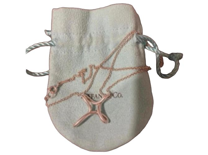 Collana Tiffany & Co. in argento con ciondolo a croce