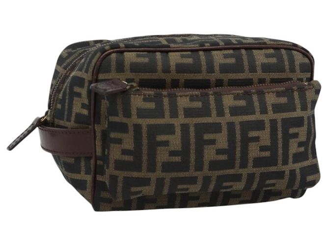 Bolso de mano FENDI de lona Zucca Negro Marrón Auth bs35551 Castaño