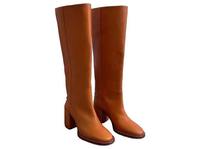 Chloé Edith 75 Botas de Cano Alto em Couro Marrom