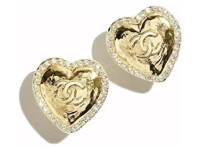 Orecchini Chanel cuore e strass dorati D'oro