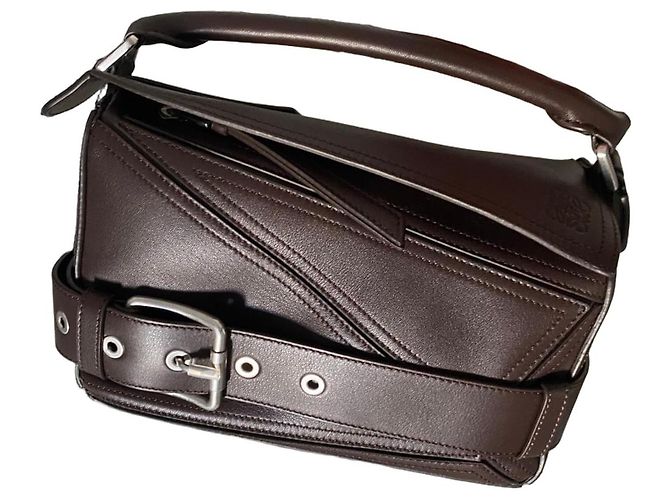 Loewe Puzzle Biker Handtasche aus braunem Leder