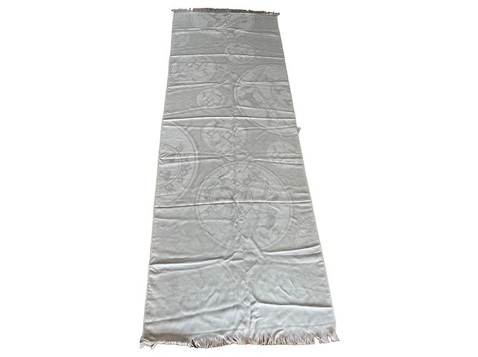 Cachecol Hermès em seda e cashmere Branco