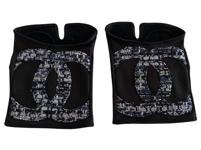 Chanel Guanti in pelle nera e tweed con logo CC Nero Bianco Blu
