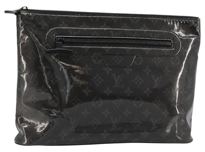 LOUIS VUITTON Monogram Eclipse Glaze Pochette Cosmos Black M63373 Auth BA13371 Nero