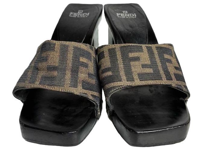 Fendi Mules à plateforme Zucca Marron Noir