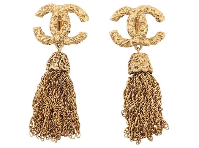 Timeless Chanel Clip-Ohrringe in Gold Golden