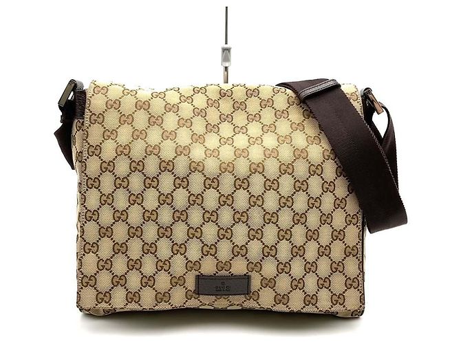 Bolsa de Ombro Gucci GG Canvas Marrom