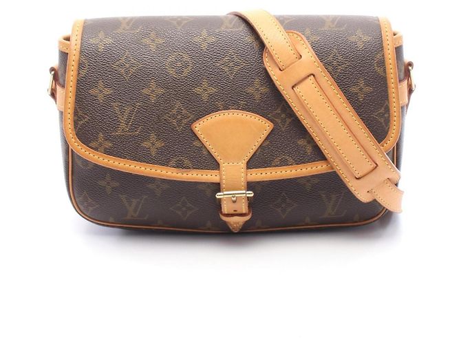 Bolsa de Ombro Louis Vuitton Sologne Marrom Monograma