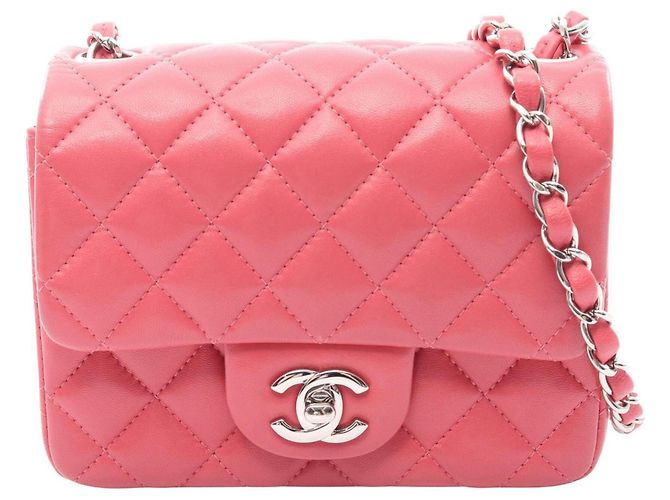 Bolsa de Ombro Chanel Mini Matelassé Rosa