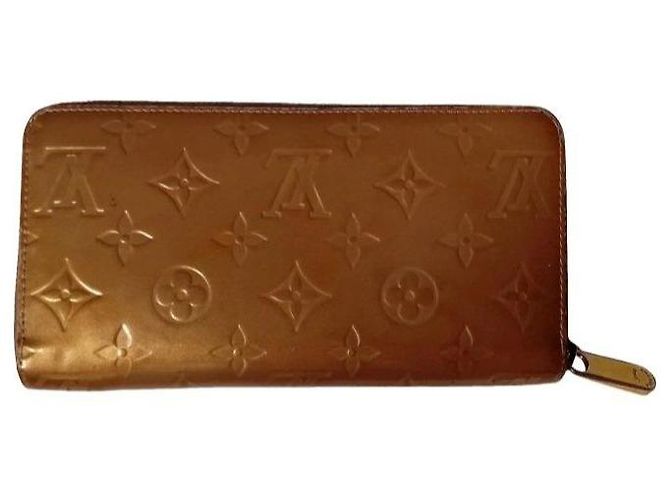 Louis Vuitton Monogram Vernis Zippy Wallet in Brown