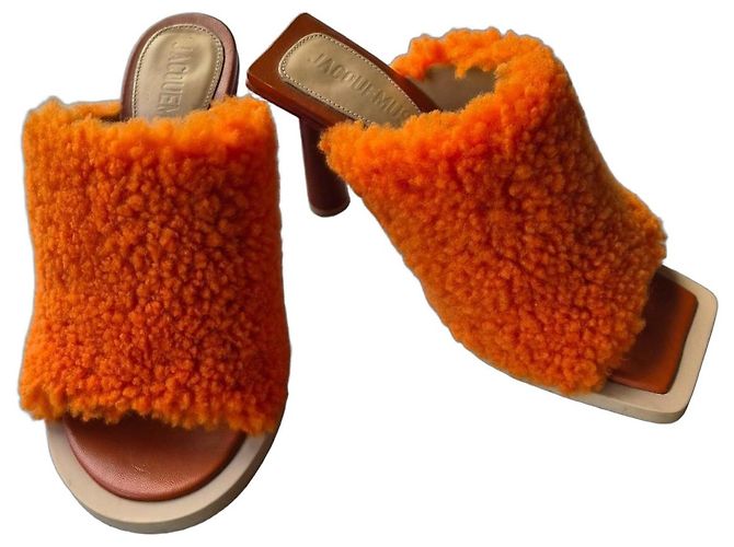 Jacquemus Les Mules Carrés Ronds Laranja