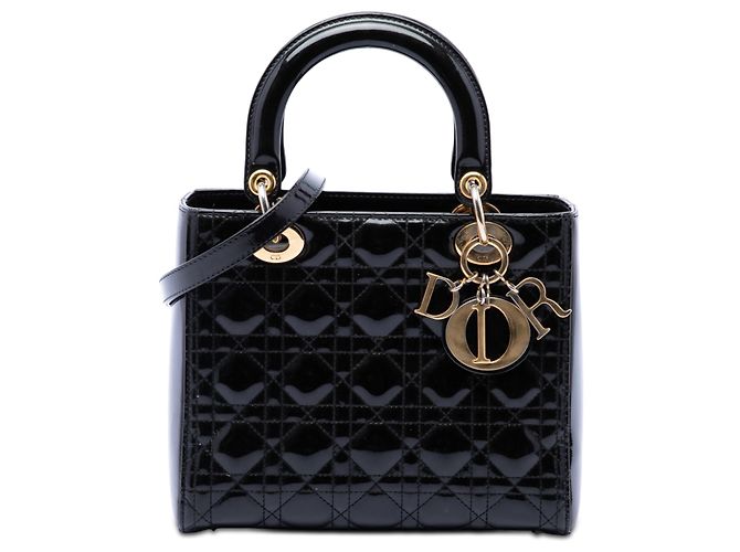 Dior Lady Dior Cannage en charol negro, tamaño Medium
