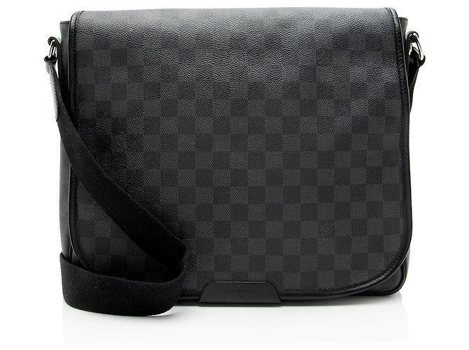 Louis Vuitton Damier Graphite Daniel MM Messenger Noir