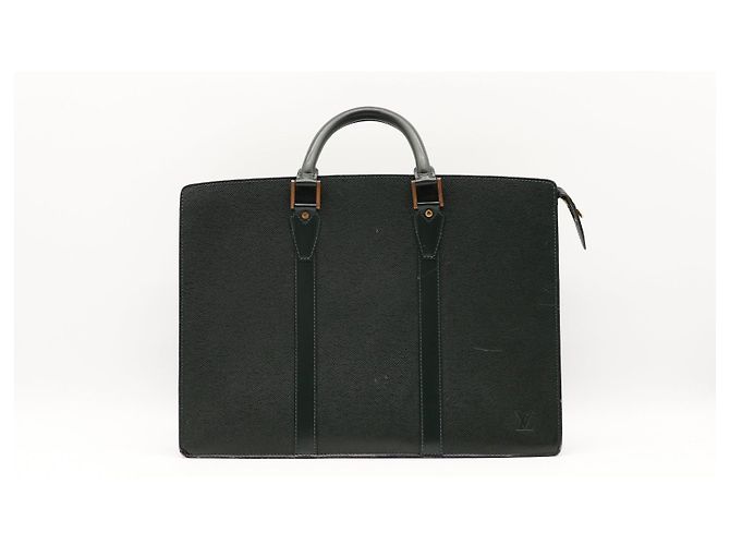 Louis Vuitton Pasta de couro Taiga Verde
