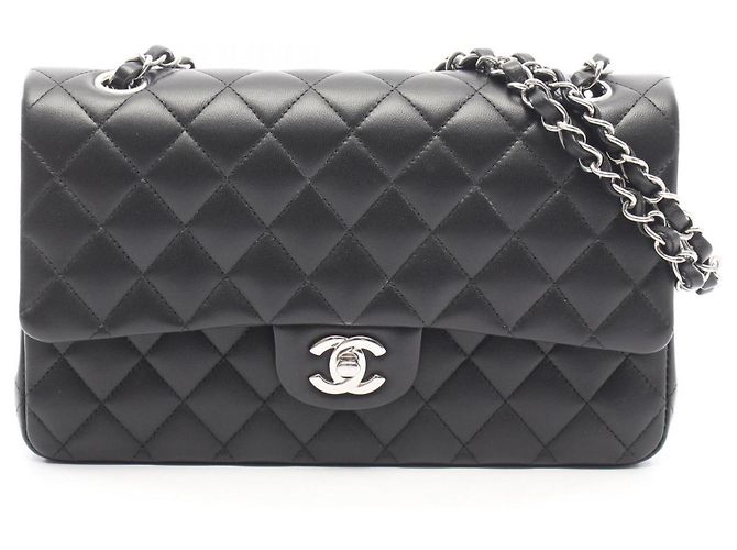 Borsa a tracolla Chanel Matelassé Double Flap Nero