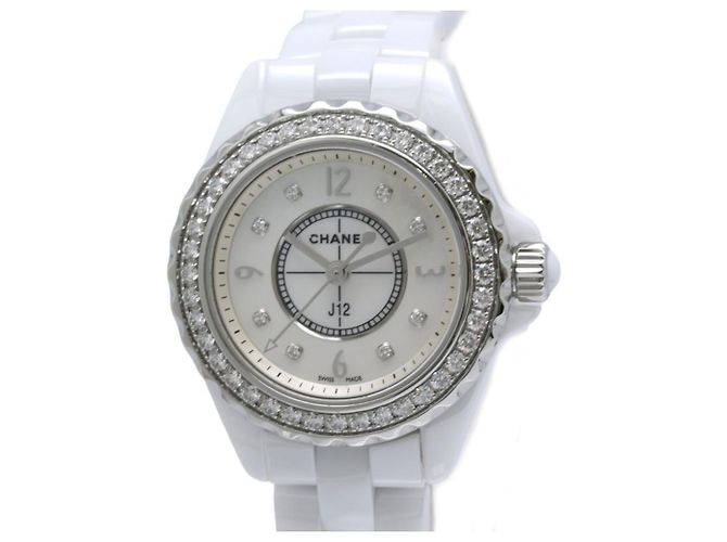 Reloj Chanel J12 Diamond Bezel para mujer