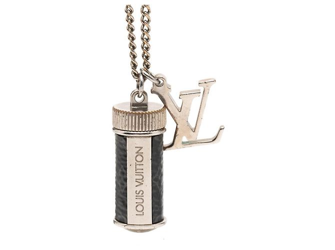 Louis Vuitton Monogram Eclipse Collier Charms Chain Pendant Necklace Nero Argento