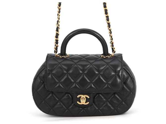 Borsa a tracolla Chanel in agnello nero