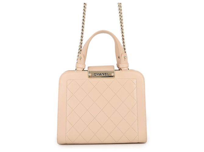 Bolsa de ombro com corrente em couro bege Chanel