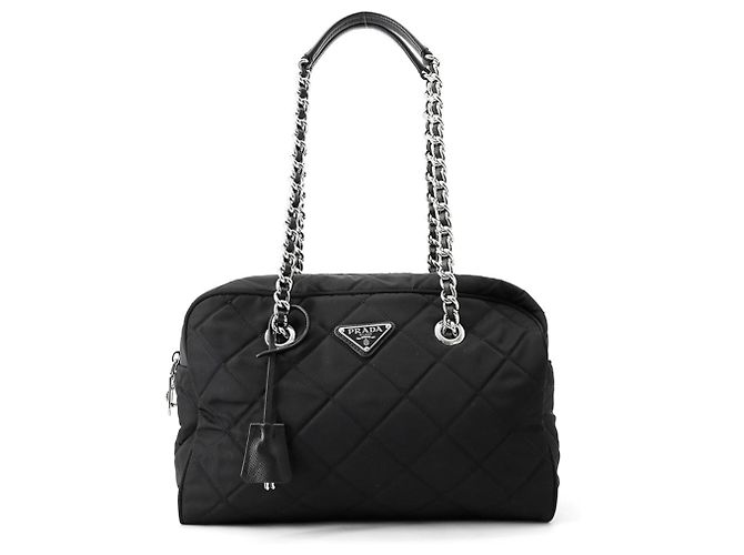Bolsa de Ombro com Corrente Prada em Nylon Preto