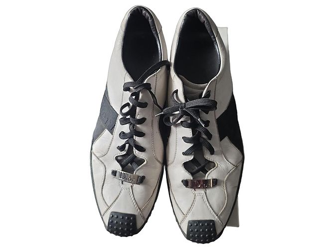 Dior Sneakers Basse in Pelle Bianco e Nero