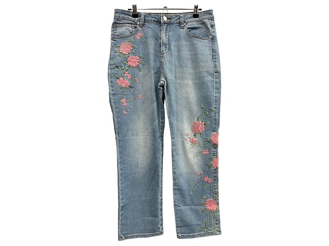 Morganne Bello Vaqueros rectos Morgan azul claro con bordados florales