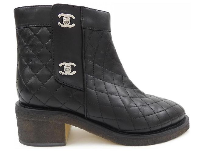 Timeless Chanel Leather Boots Black