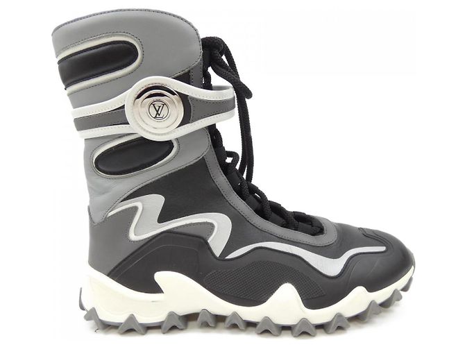 Louis Vuitton Lash Line Boots Black