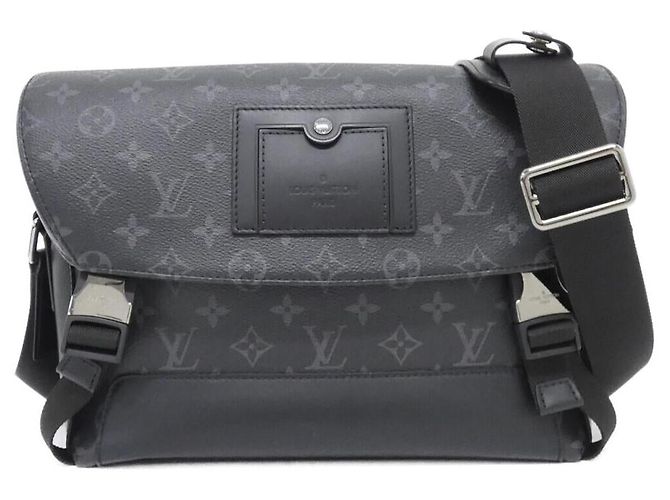 Bolsa de ombro Louis Vuitton Monogram Eclipse Messenger Voyage Preto