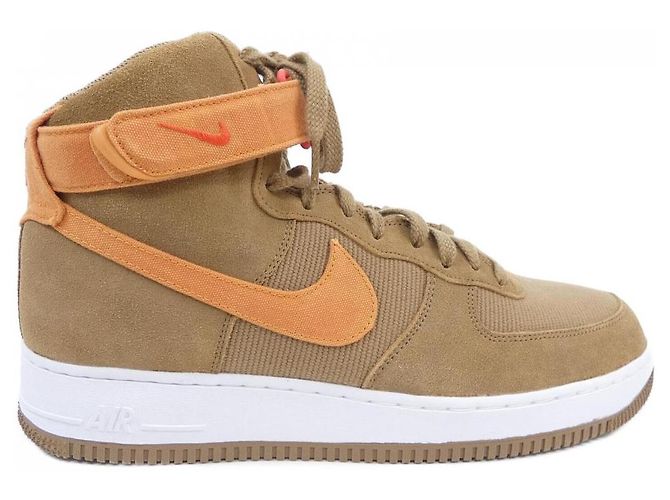 Autre Marque Baskets Nike Marron