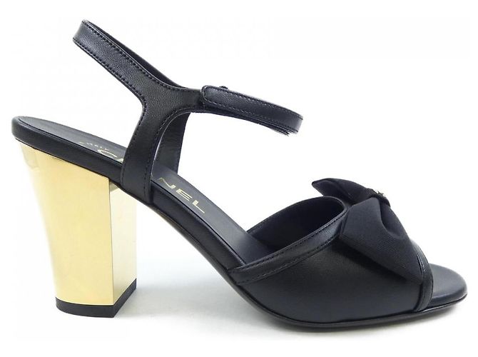 Timeless Sandali Chanel in agnello Nero
