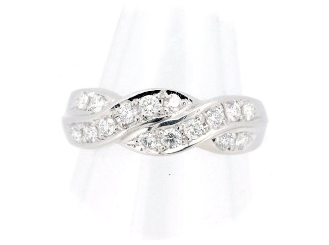 Autre Marque Queen K18WG Diamond Ring Silvery