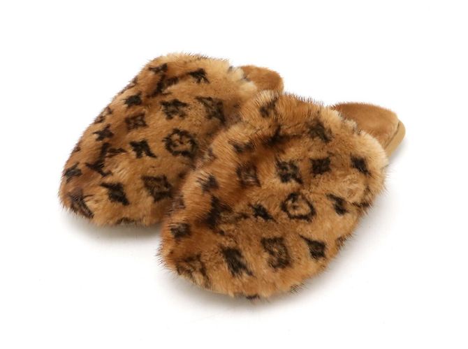 Chaussons en fourrure vison Louis Vuitton LV Suite Line
