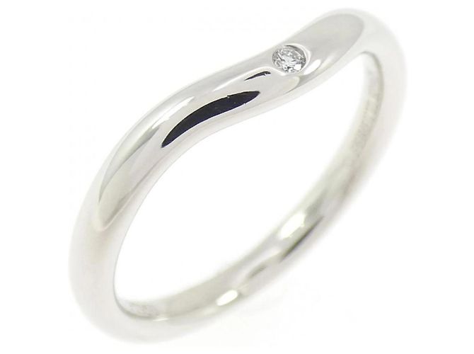 Anillo Tiffany & Co. curvo de platino 1P