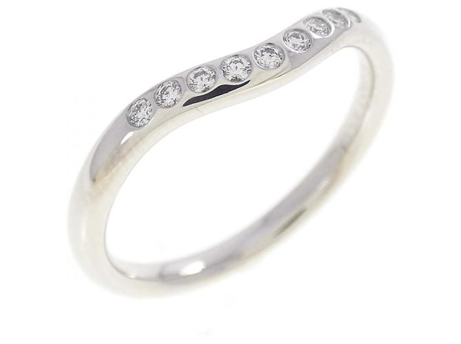 Anillo de banda curva en platino Tiffany & Co.