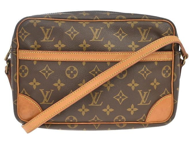 Louis Vuitton Trocadero Monogram Canvas 27 Marrom