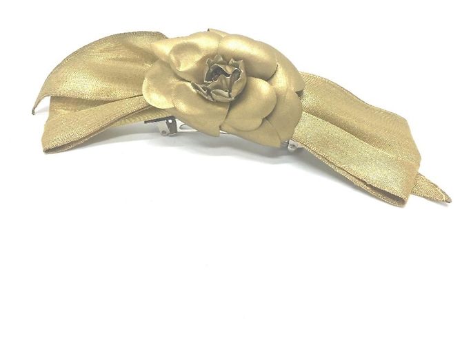 Acessório de cabelo Camellia com laço CHANEL Dourado