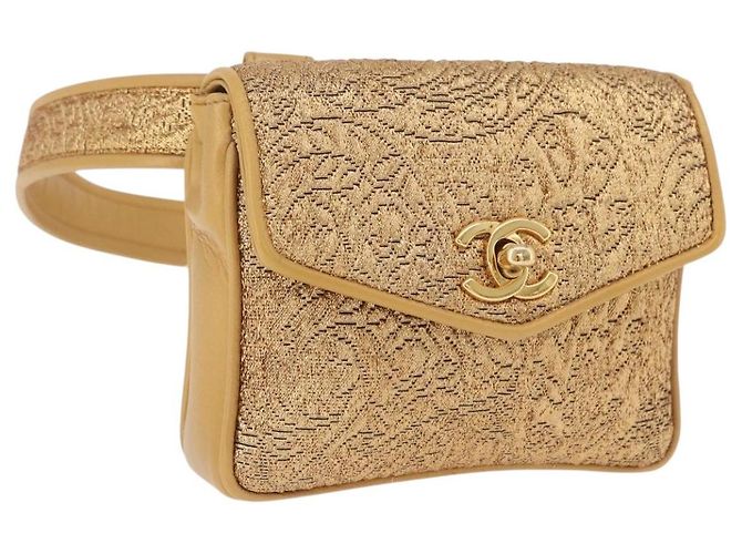 Marsupio CHANEL in raso oro con CC Auth 187614SAM D'oro