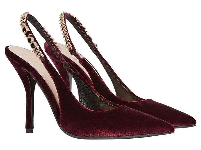 Gucci Stilettos Slingback de terciopelo burdeos
